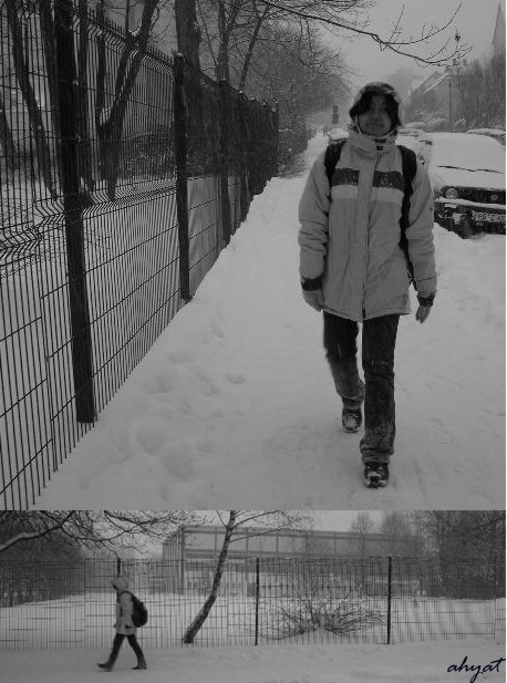 Gambar ini diambil ketika seorang gadis yang menjalani hidup di perantauan sedang melakukan perjalanan menuju tempat menimba ilmu, lalu aku menghadangnya di tengah jalan. <br />
tadinya terlintas melakukan satu dua kata perkenalan, tapi mungkin dia sibuk memikirkan, bahwa hidup ini selicin jalan bersalju, putih, jernih tapi perlu kehati-hatian.<br />
<br />
Buat joey, yang sekarang menjadi belahan hati ku.